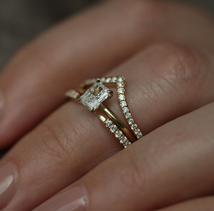 radiant-solitaire-cvd-e-vs1-diamond-engagement-ring