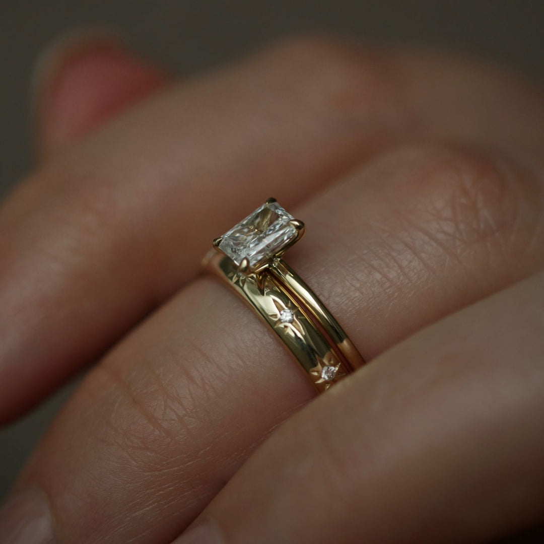 radiant-solitaire-cvd-e-vs1-diamond-engagement-ring