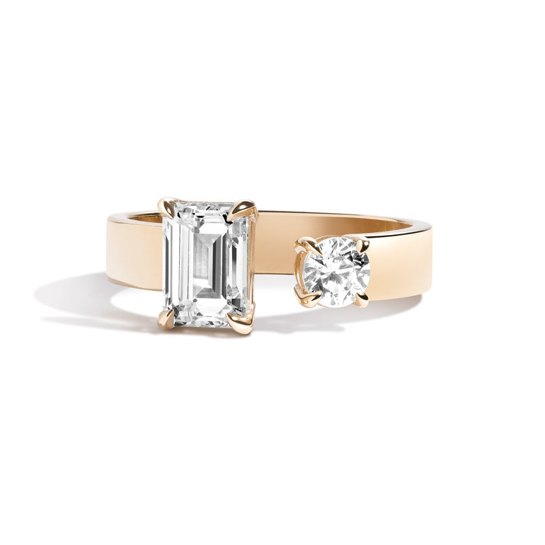 Emerald and Round Lab Diamond Toi et Moi Engagement Ring