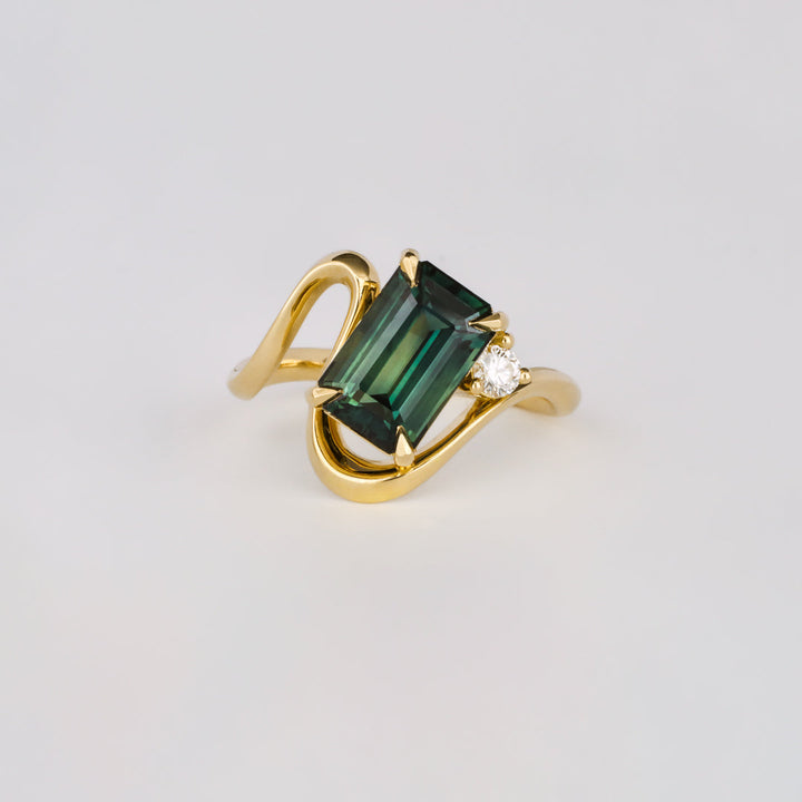 Emerald Cut Diamond Antique Engagement Ring