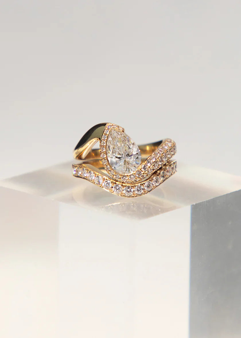 Pear Lab Grown Diamond Curved Pavé Engagement Ring With Matching Band