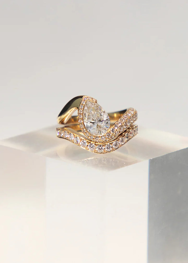 Pear Lab Grown Diamond Curved Pavé Engagement Ring With Matching Band