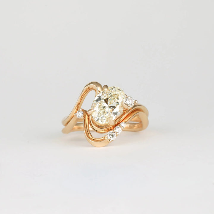 Oval E/VS1 CVD Diamond Engagement Ring With Matching Band