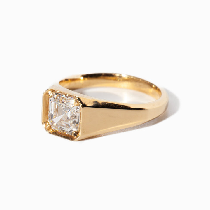 Detailed view of 1.5 carat Asscher cut lab grown diamond signet engagement ring with E VS1 clarity