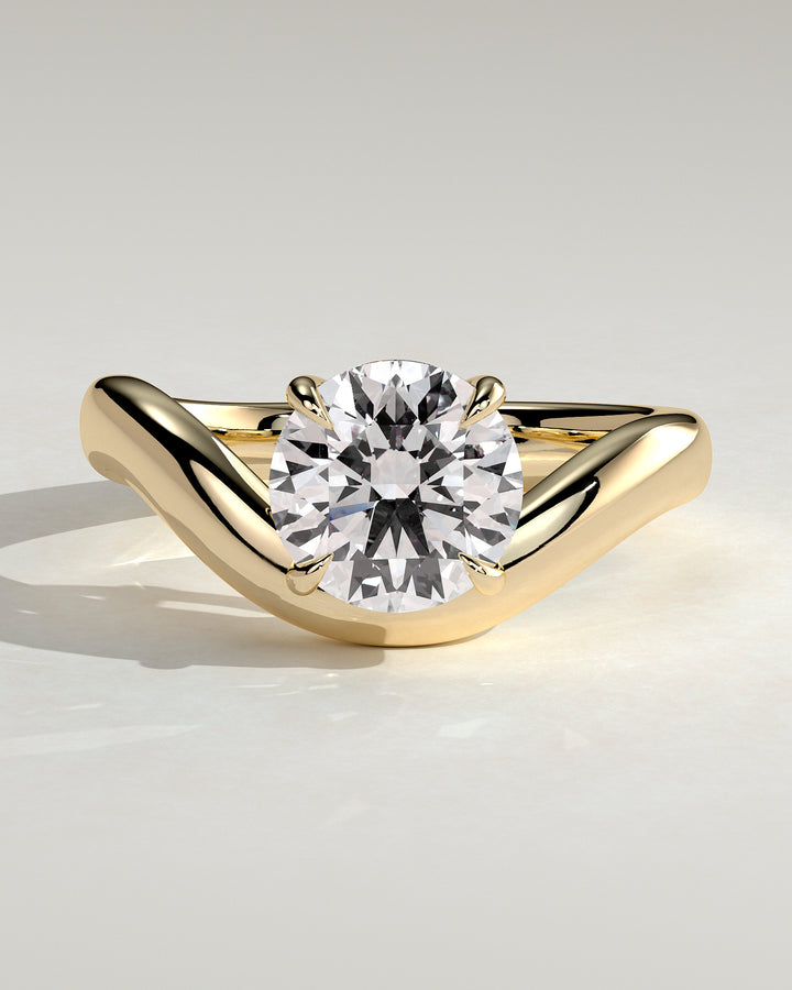 1.5ct East West Round Solitaire Curved Band Engagement Ring