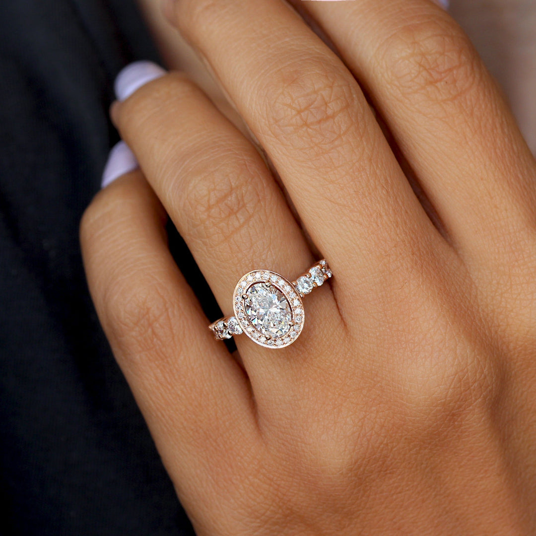 Oval Halo Pavé Lab Grown Diamond Engagement Ring