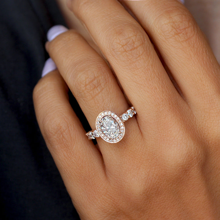 Oval Halo Pavé Lab Grown Diamond Engagement Ring