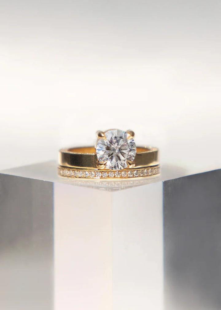 Round Floating Lab Grown Diamond Pavé Engagement Ring With Wedding Band
