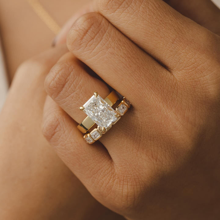 2.5CT Radiant Lab Grown Diamond Solitaire Ring with Bridal Ring Set