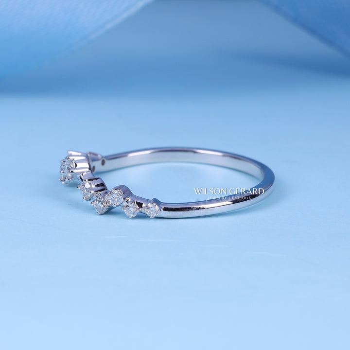 Round E/VS1 Lab Grown Diamond Cluster Curved Wedding Band