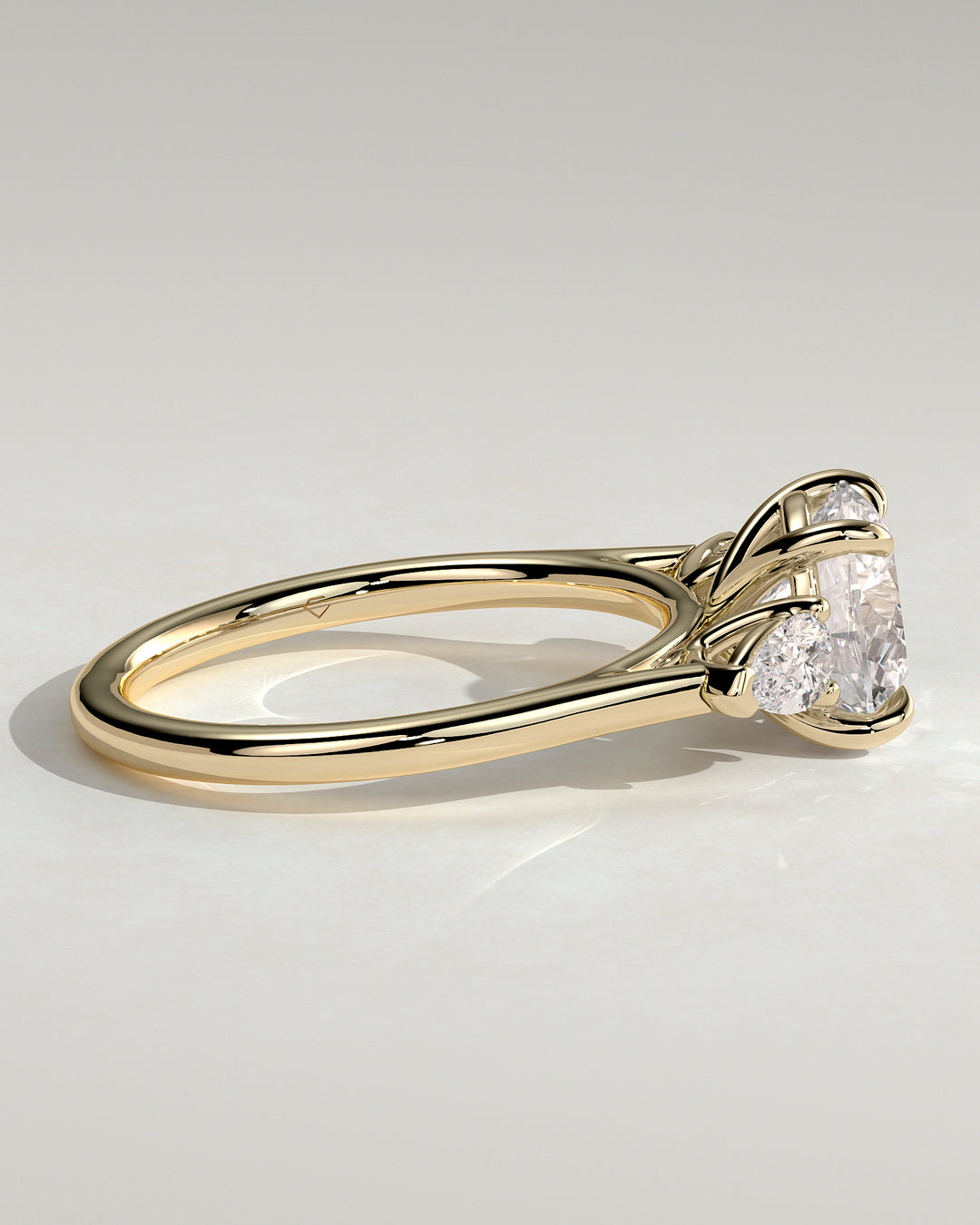 2 Carat Round Diamond Ring