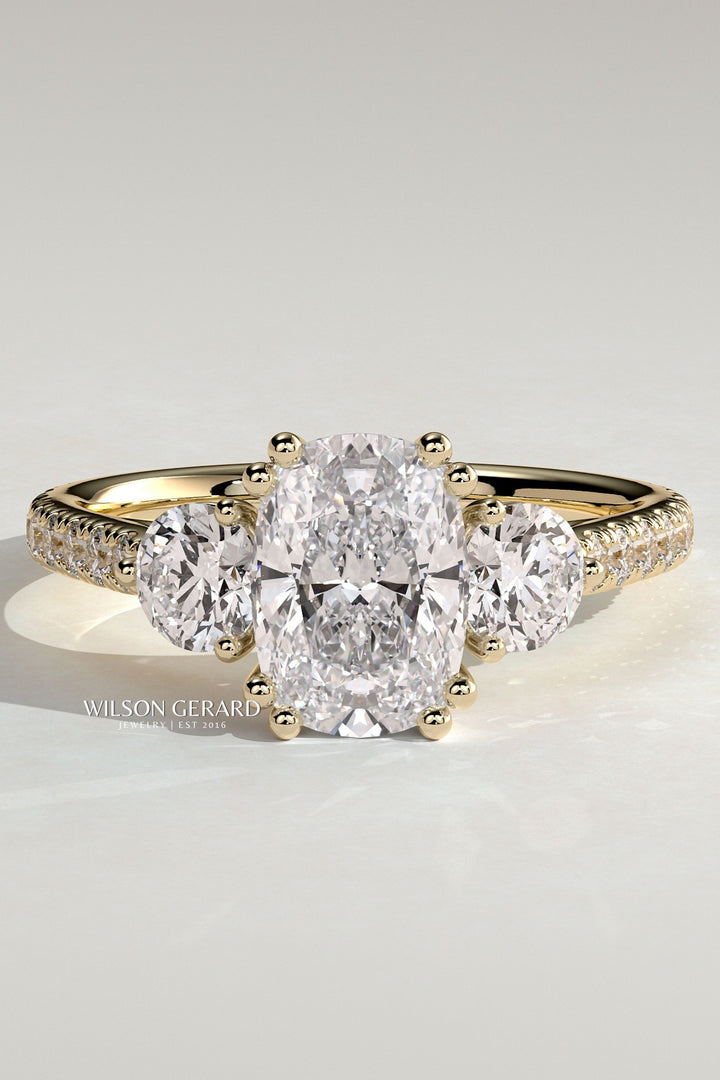 2 carat cushion cut engagement ring
