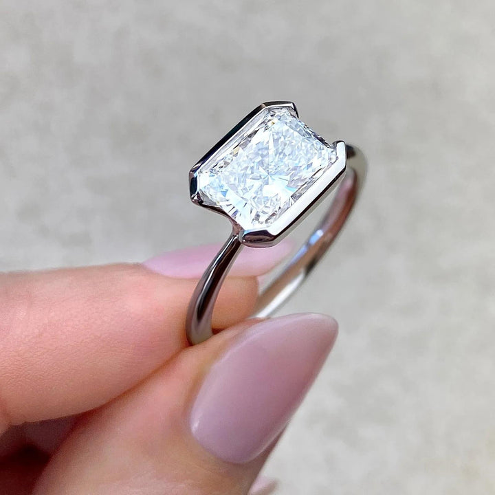 2ct Emerald F- VS1 Lab Grown Diamond Solitaire Engagement Ring
