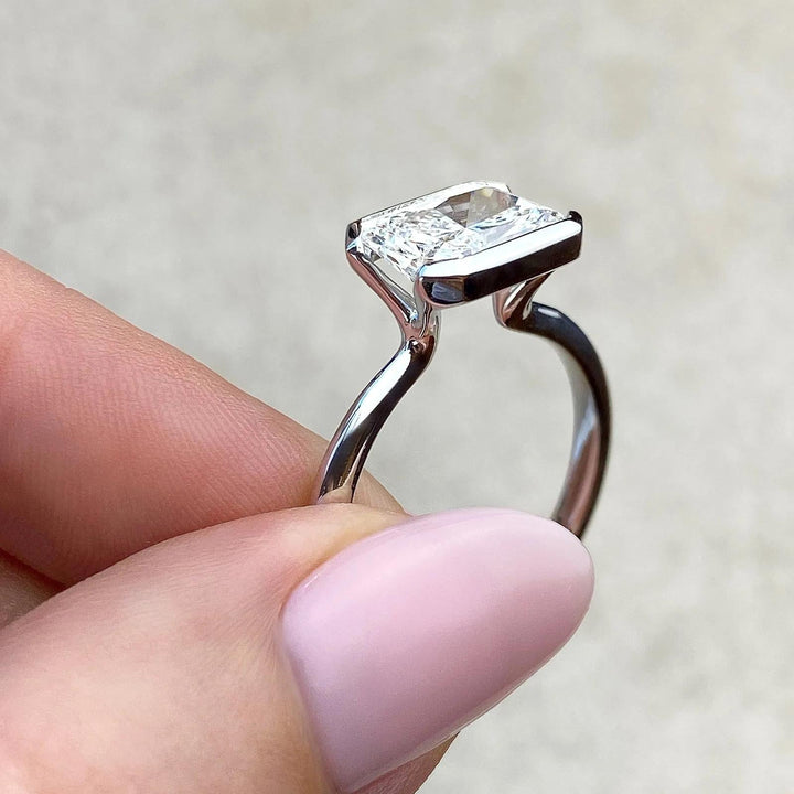 2ct Emerald F- VS1 Lab Grown Diamond Solitaire Engagement Ring