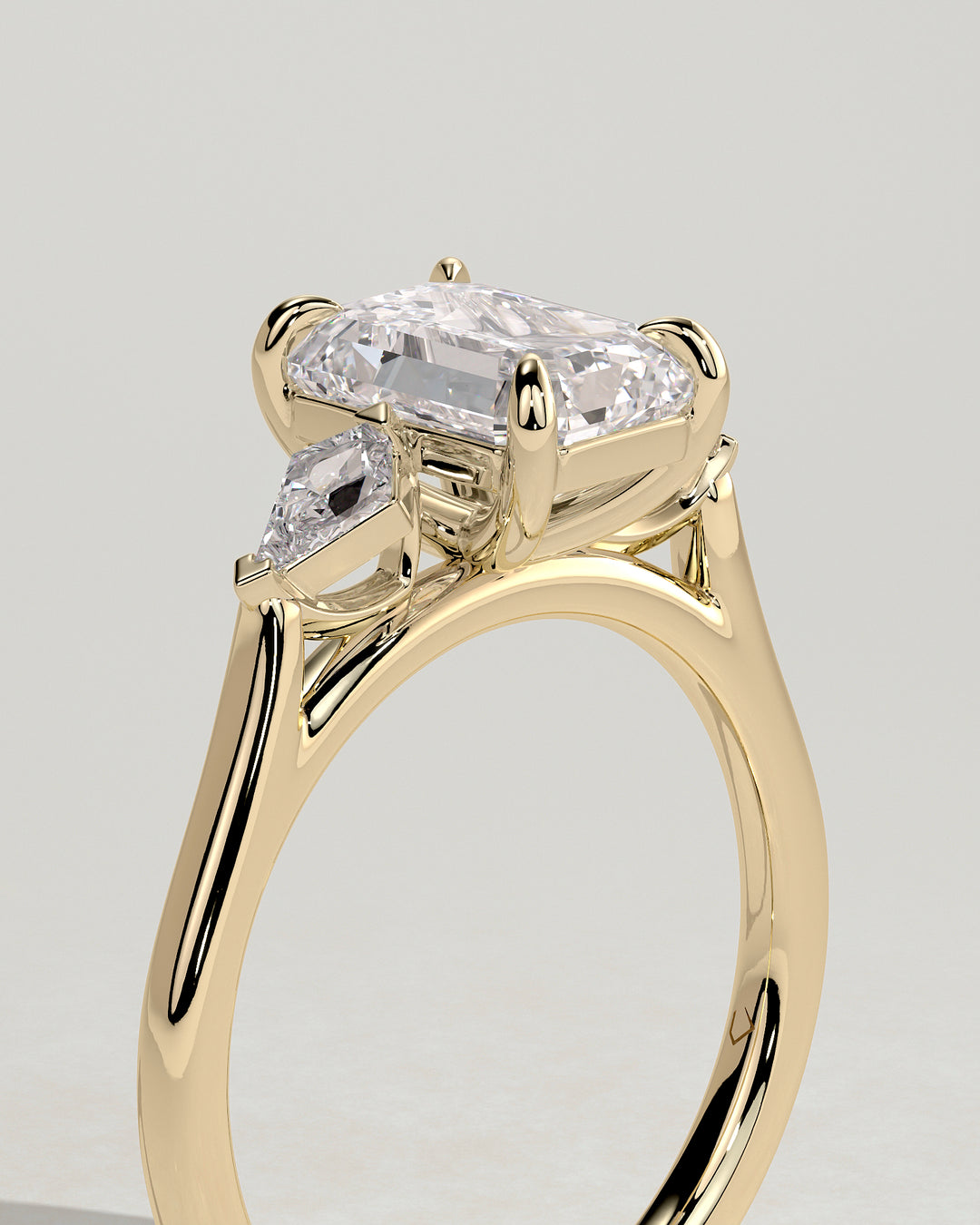 2ct emerald diamond ring