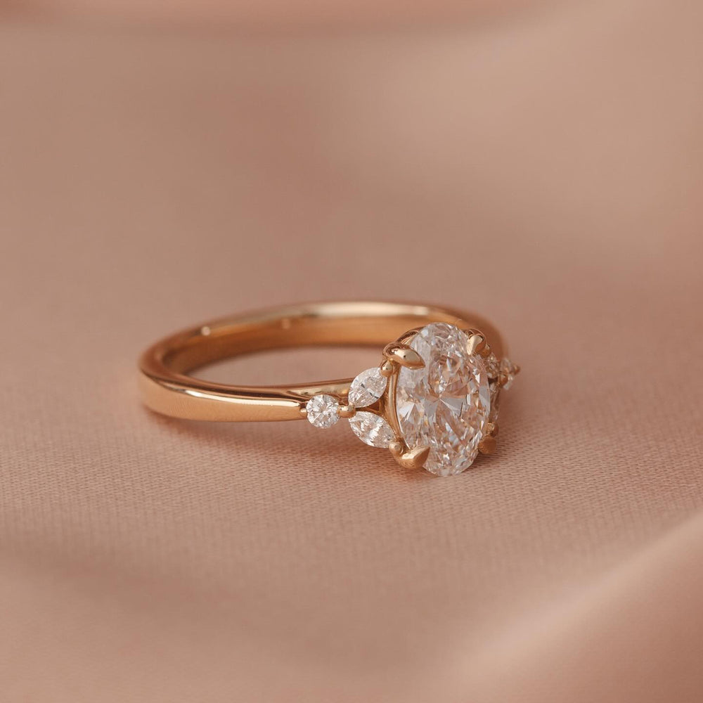 oval wedding rings