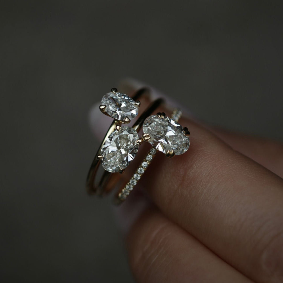 1-0-ct-oval-solitaire-cvd-f-vs2-diamond-engagement-ring
