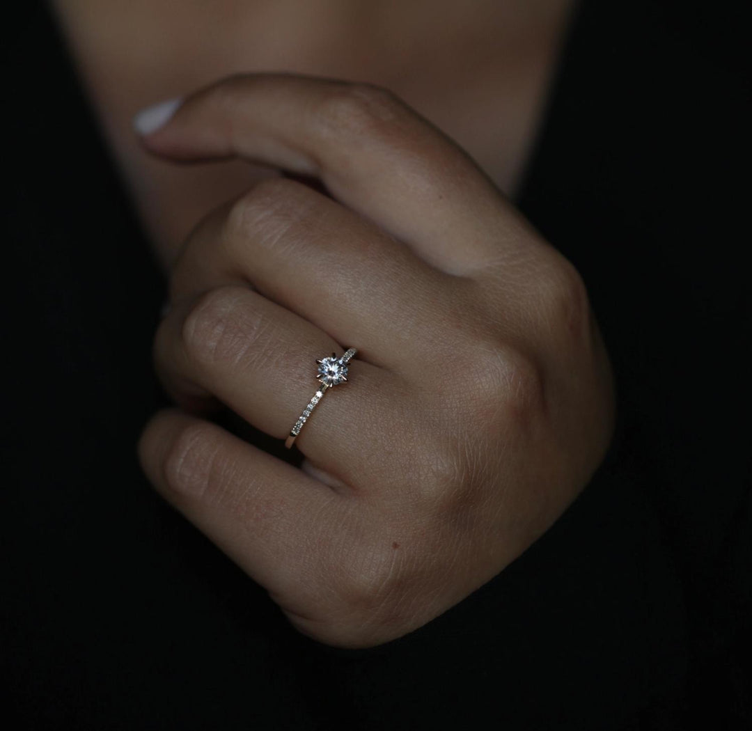 0-50-ct-round-solitaire-cvd-e-vs1-diamond-engagement-ring