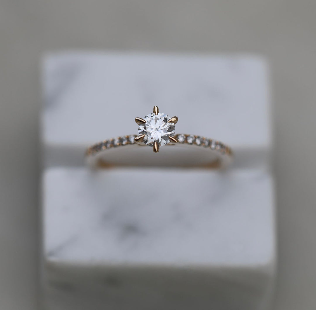 0-50-ct-round-solitaire-cvd-e-vs1-diamond-engagement-ring