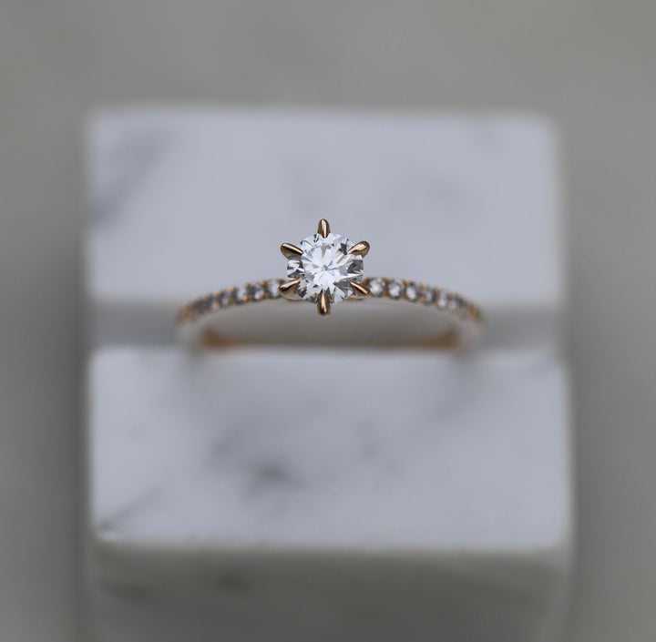 0-50-ct-round-solitaire-cvd-e-vs1-diamond-engagement-ring