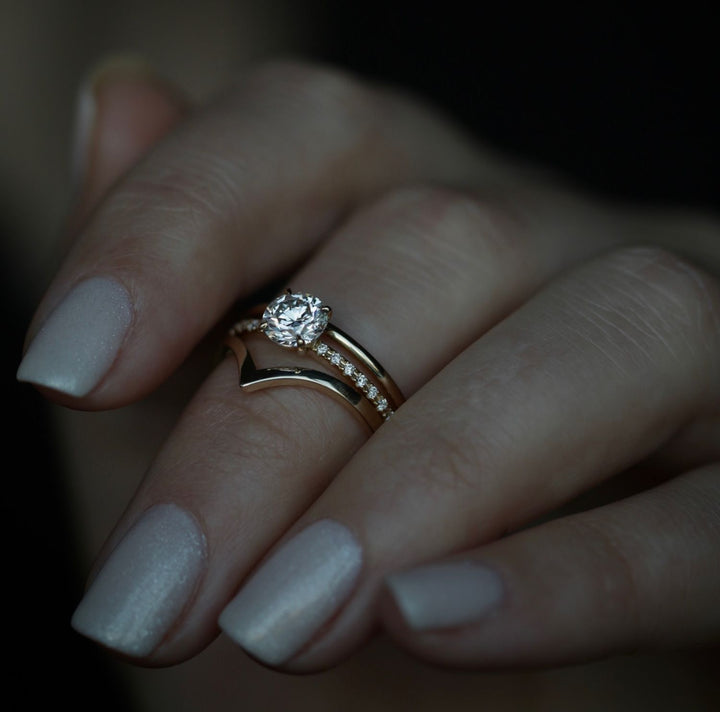 0-85-ct-round-solitaire-cvd-e-vs1-diamond-engagement-ring-5