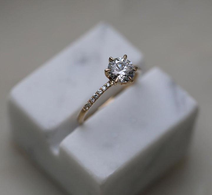 1-0-ct-round-solitaire-cvd-e-vs1-diamond-engagement-ring-3