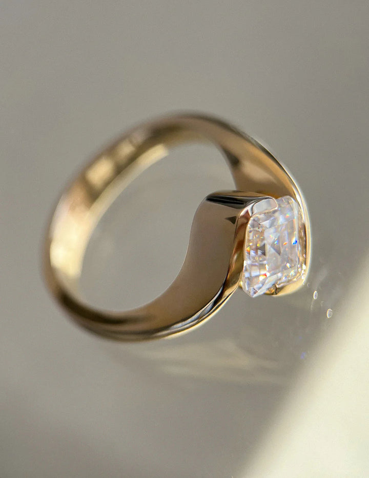 1.0CT-2.0CT Asscher E/VS CVD Diamond Tension Style Unique Engagement Ring With Matching Classic Curved Band