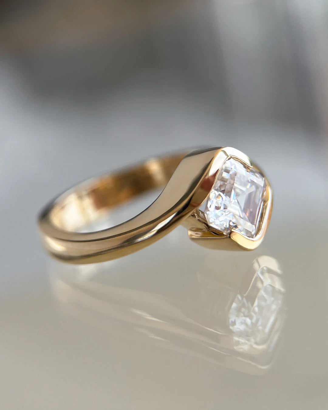 1.0CT-2.0CT Asscher E/VS CVD Diamond Tension Style Unique Engagement Ring With Matching Classic Curved Band