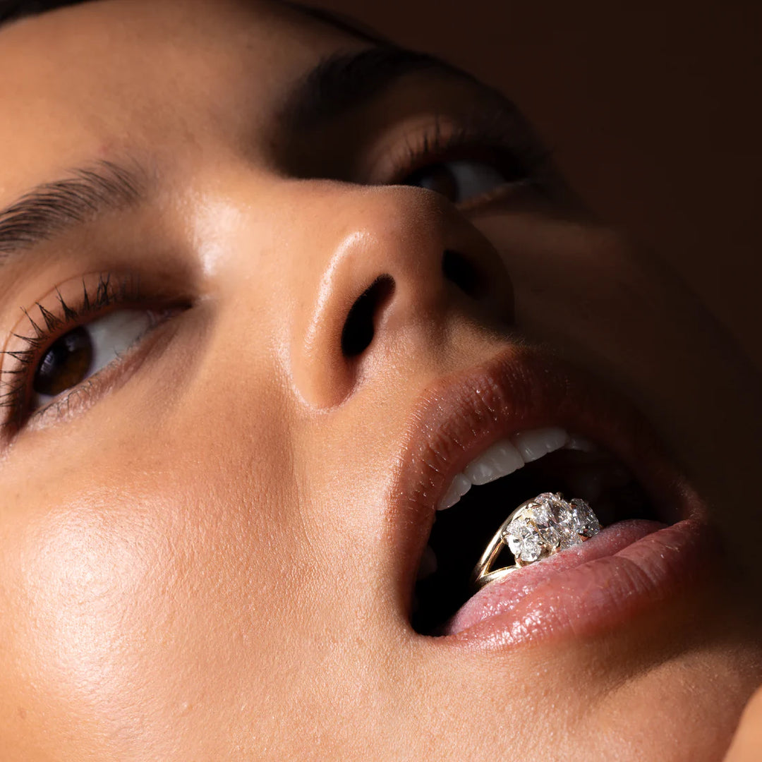 timeless engagement rings, unique engagement rings, vintage style engagement rings, ringdesignsunique, gold rings fashion, classy engagement ring, dream wedding ring, dream engagement rings, gold ring designs, classic engagement ring, gold finger rings, proposal ring` 