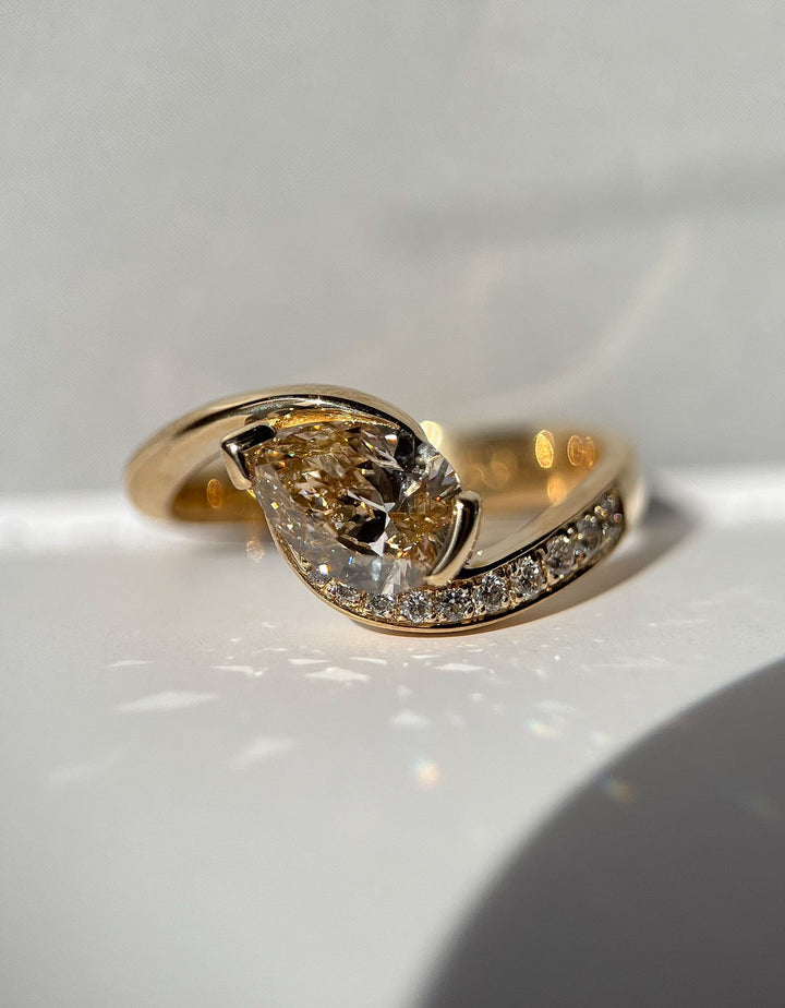 1.50CT-2.50CT Champagne Pear Cut Lab Grown Diamond Unique Engagement Ring