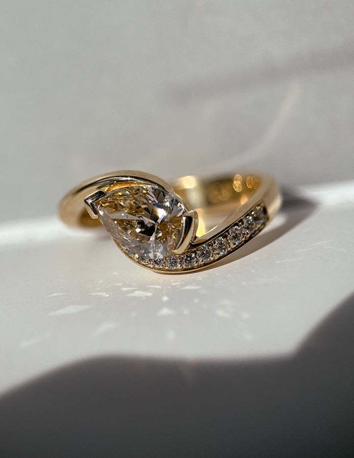 1.50CT-2.50CT Champagne Pear Cut Lab Grown Diamond Unique Engagement Ring