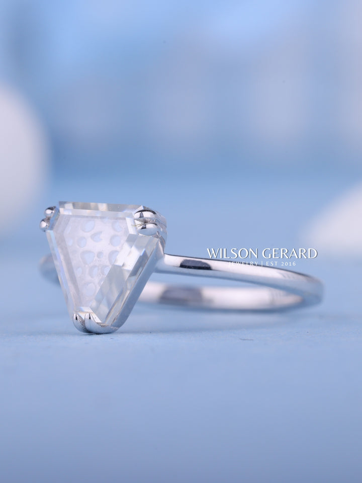 1.0CT Claf E/VS1 Lab Grown Diamond Solitaire Engagement Ring