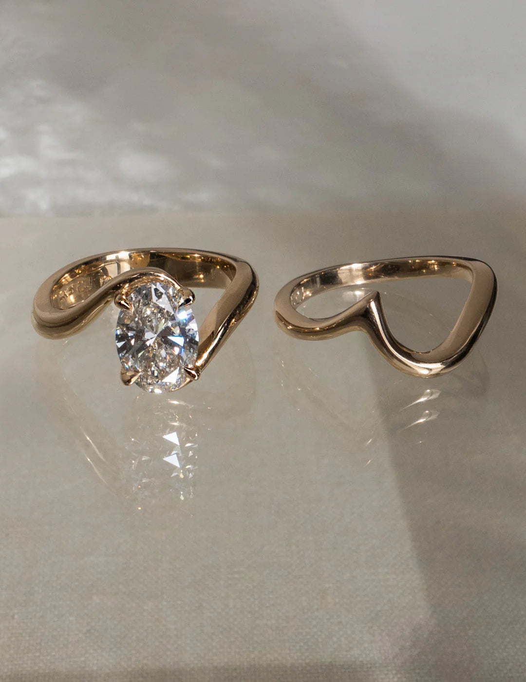 1.50CT-2.50CT Oval CVD Diamond Tension Style Engagement Ring With Matching Classic Band