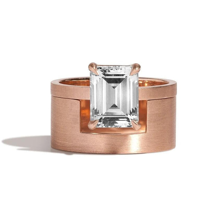 Luxury Emerald Cut Diamond Engagement Ring