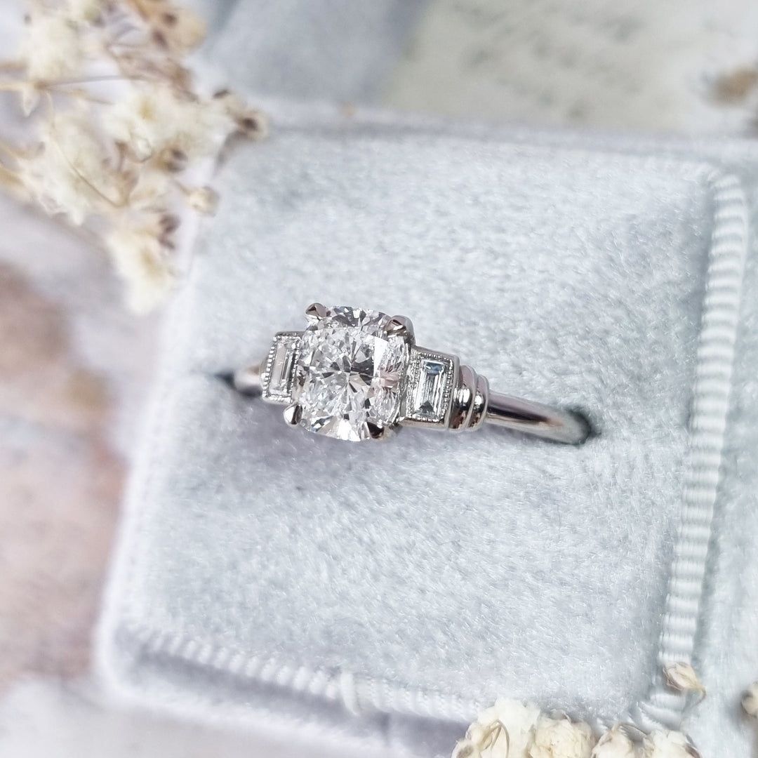 1-0-ct-cushion-cut-three-stone-e-vs1-lab-grown-diamond-engagement-ring