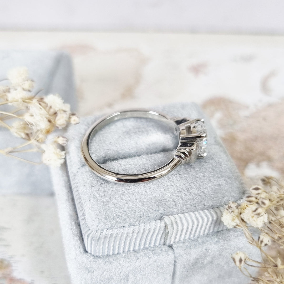cushion-cut-three-stone-e-vs1-lab-grown-diamond-engagement-ring