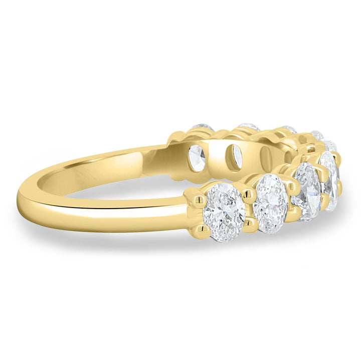D VS1 diamond ring
