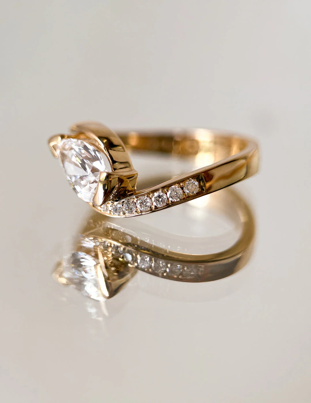0.50CT-1.50CT Pear East West CVD Diamond By Pass Pave Engagement Ring With Matching Curved Band