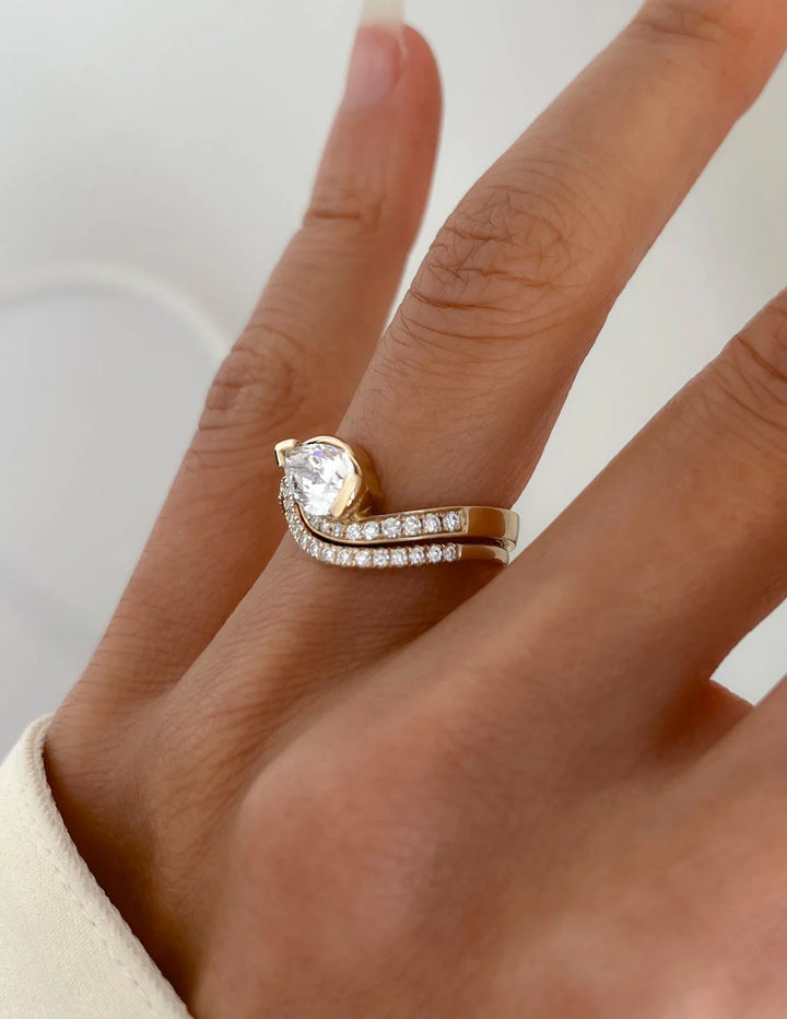 0.50CT-1.50CT Pear East West CVD Diamond By Pass Pave Engagement Ring With Matching Curved Band