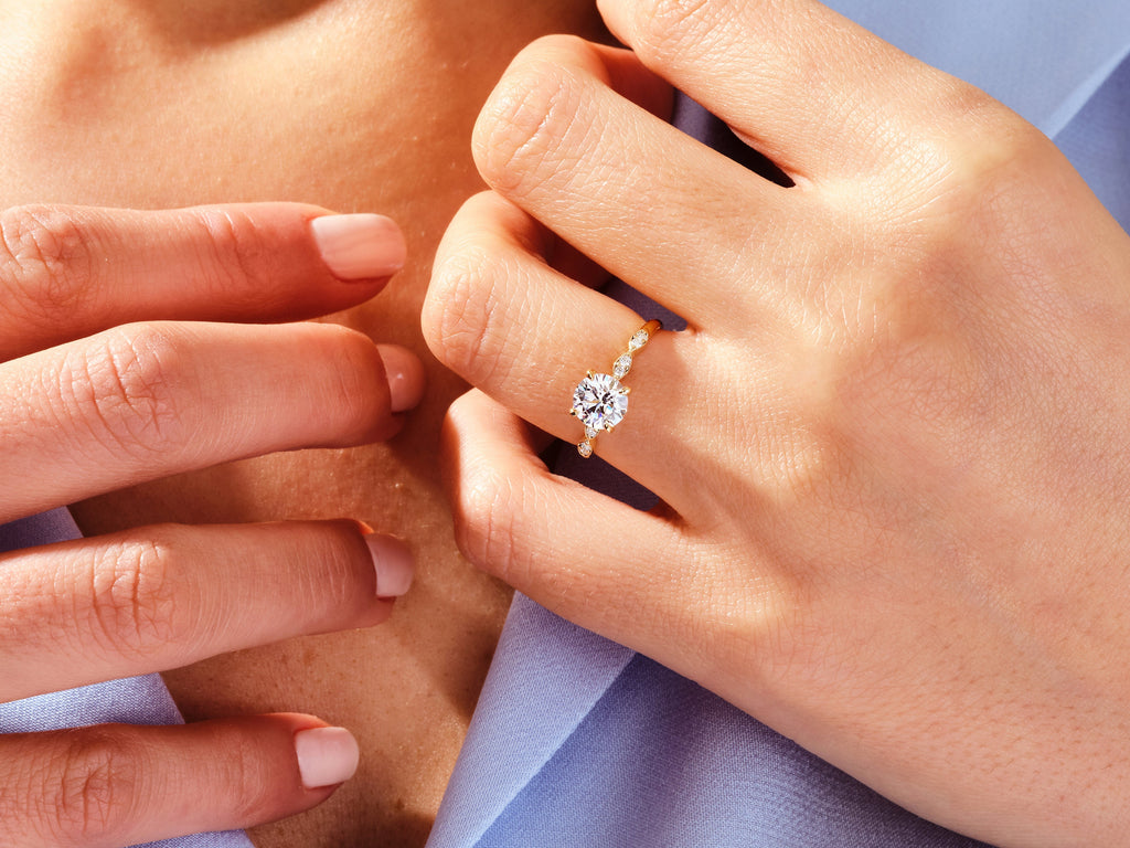 1.0CT Round Cut Vintage Lab Grown Diamond Engagement Ring For Her
