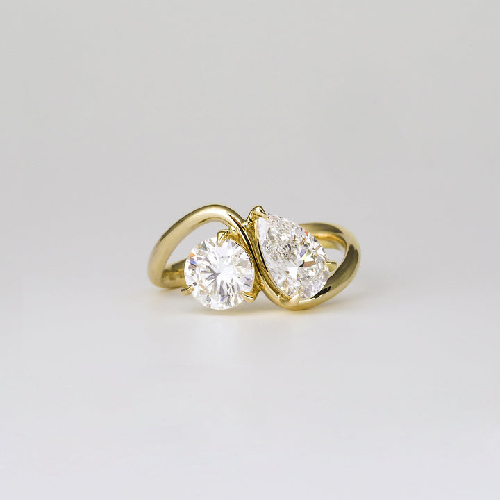 1.0CT-2.0CT Pear & Round Cut Lab Grown Diamond Engagement Ring