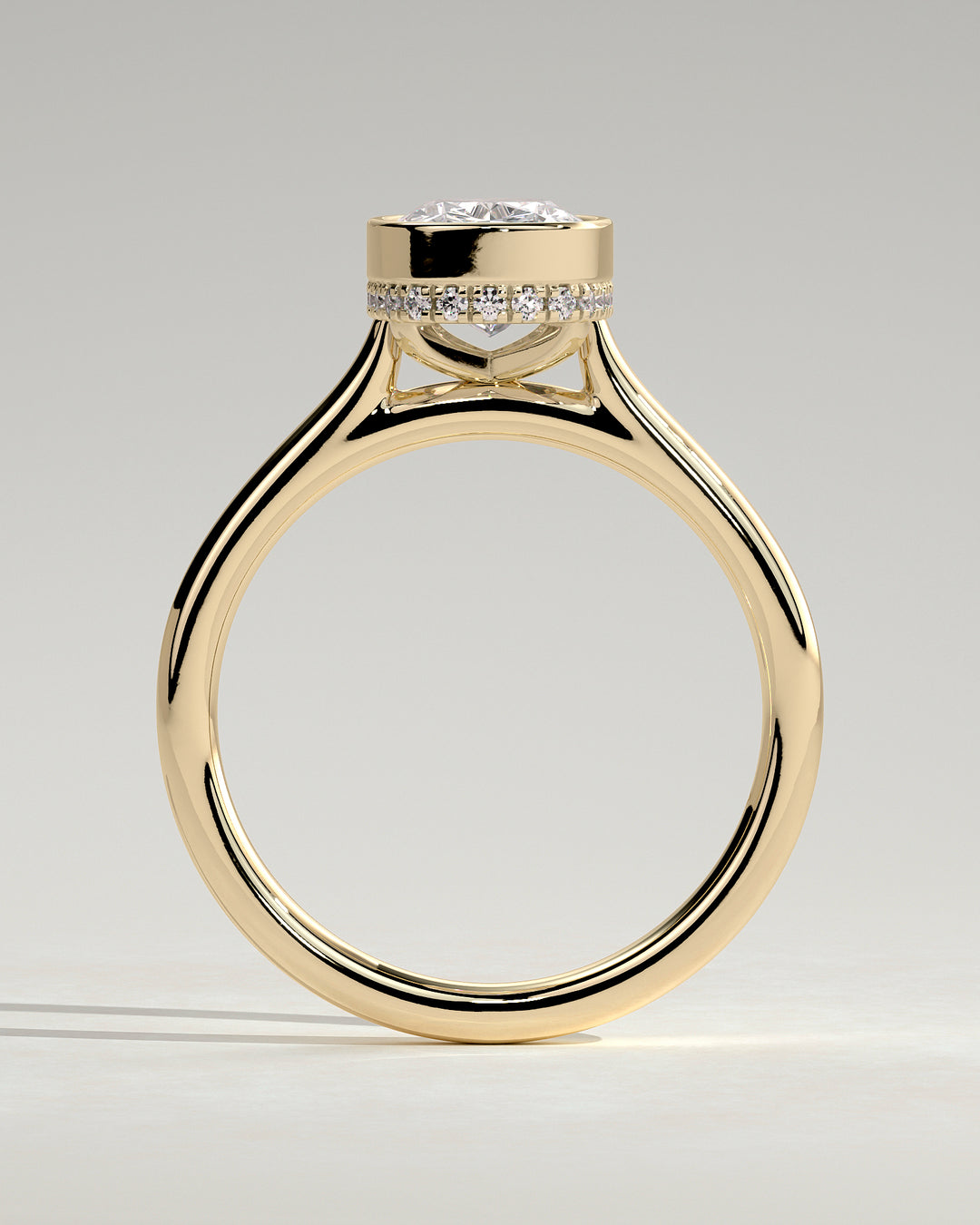 Elegant elongated solitaire