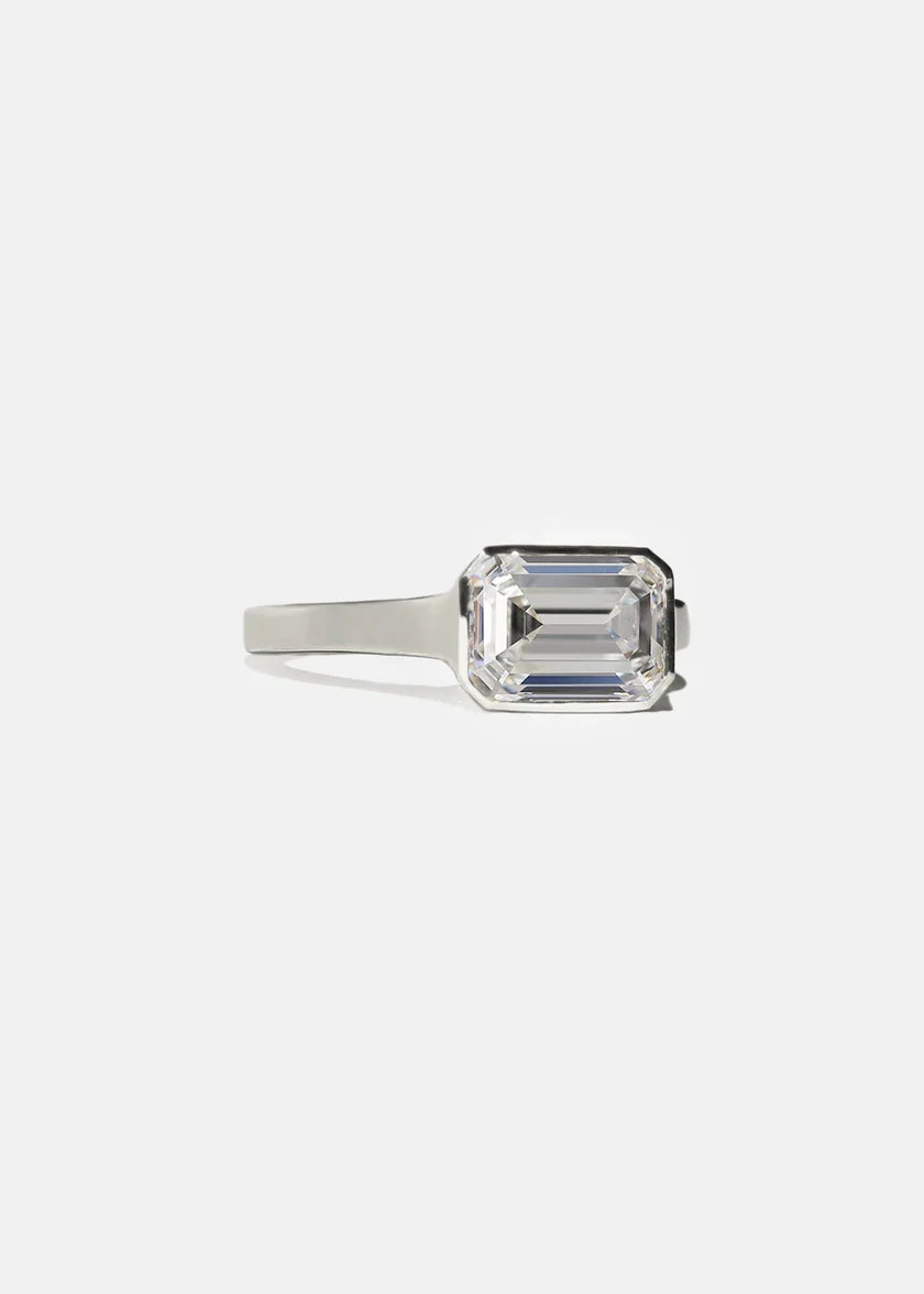 2.50ct Bezel Set Emerald E/VS1 CVD Diamond Solitaire East West Engagement Ring With Wedding Band