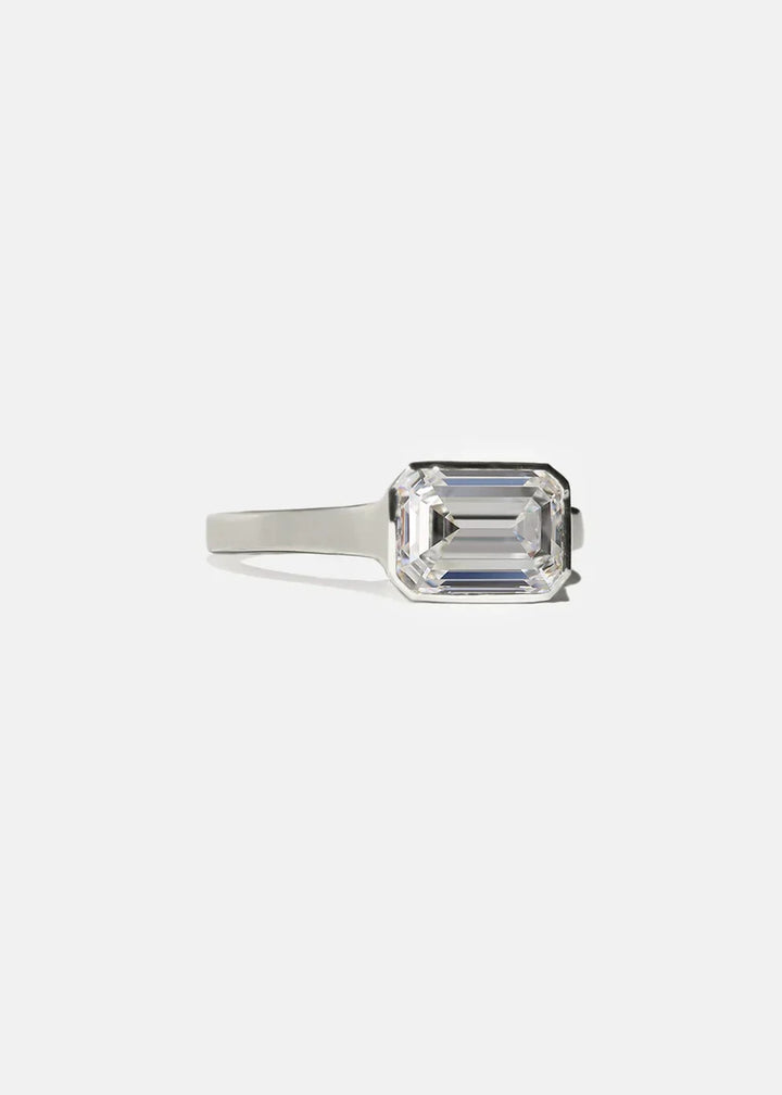 2.50ct Bezel Set Emerald E/VS1 CVD Diamond Solitaire East West Engagement Ring With Wedding Band