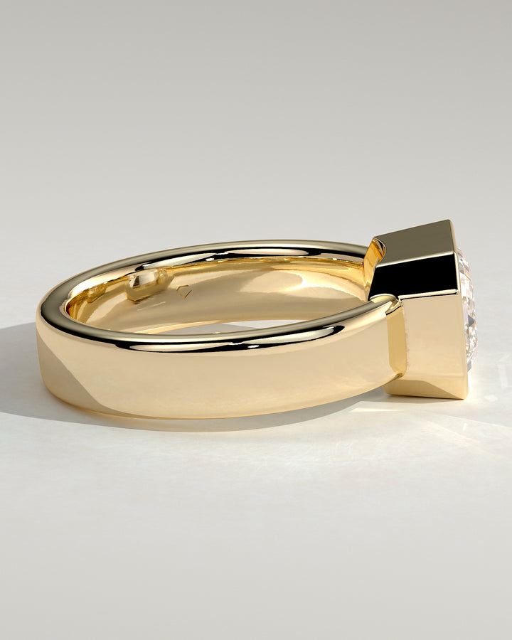 sparkling diamond ring