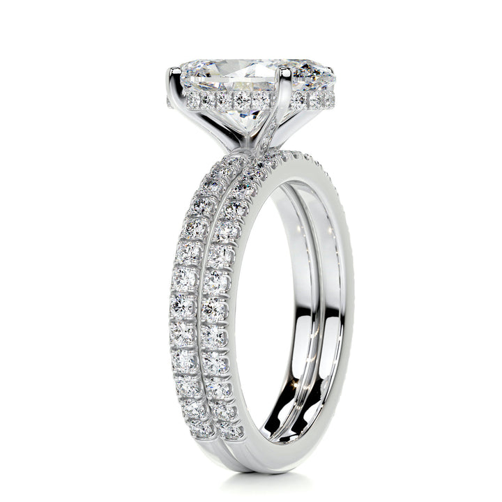 Lab Grown Oval Diamond Ring Set With Hidden Halo Setting
