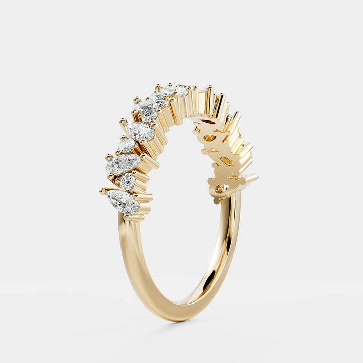 Pear & Round E/VS2 CVD Diamond Cluster Gold Wedding Band