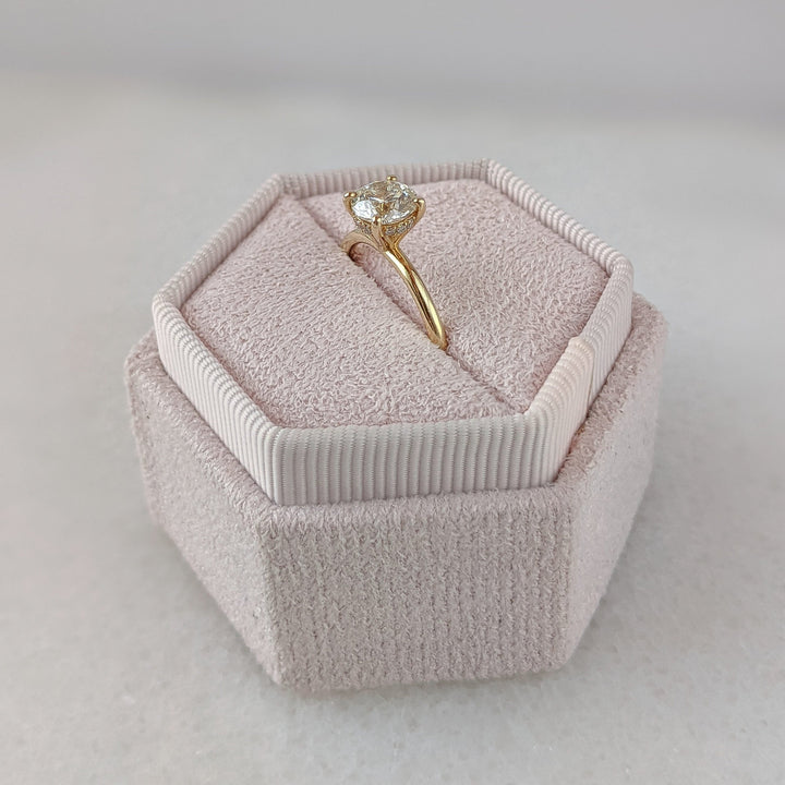 Round Diamond Engagement Ring USA