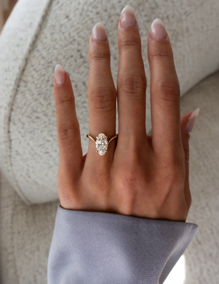 2.0CT-3.0CT Oval E/VS Unique Diamond Rings Classy Women With Matching Classic Curved Band