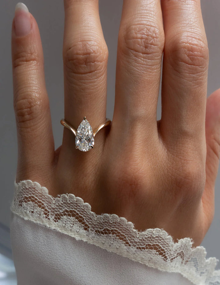 1.0CT-2.0CT Pear E/VS CVD Diamond Unique Engagement Rings Couple With Matching Classic Curved Band